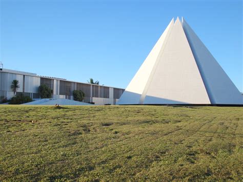 Céu flores e palavras TEMPLO DA BOA VONTADE BRASÍLIA DF jun 2010