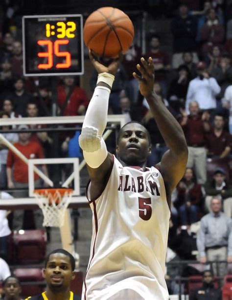 Former Tide Star Tony Mitchell Reportedly Declares For Nba Draft