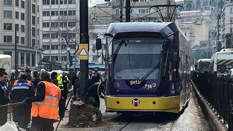 Kabataş Bağcılar hattında tramvay raydan çıktı