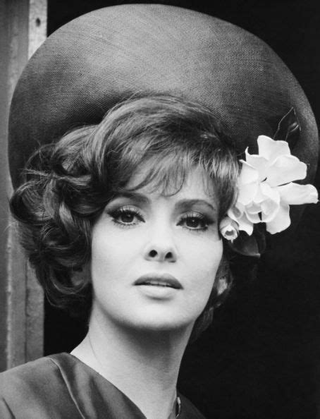 Gina Lollobrigida Now This Is The Way To Wear A Flower On A Hat