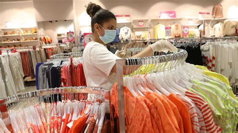 D Confinement Dans Le Morbihan Les Magasins Ouverts