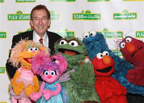 Bob McGrath, original 'Sesame Street' star, dies at 90