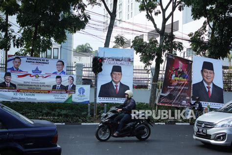 Spanduk Baliho Caleg Dan Capres Mulai Marak Terlihat Di Jalan Raya