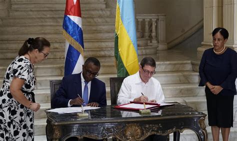 Foreign Ministers Of Cuba And Rwanda Hold Bilateral Meeting