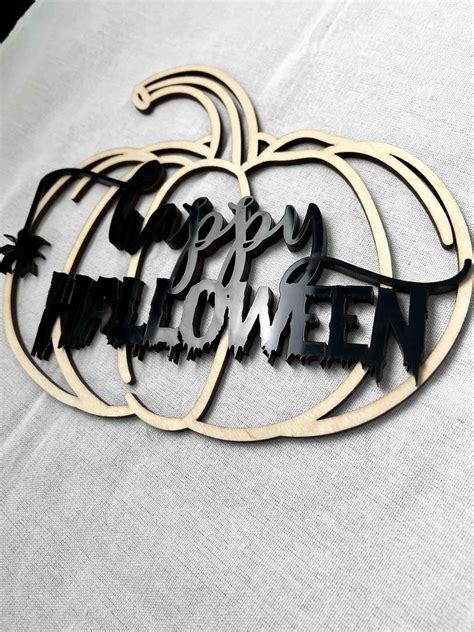 Deko K Rbis Happy Halloween Aus Holz Mit Schwarzer Schrift Vonmia