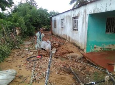 25 Sectores Afectados Por Las Fuertes Lluvias Y 12 Cañadas Desbordadas