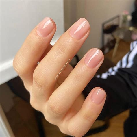 GUIDA ALLO SMALTO NUDE PERFETTO Come Sceglierlo E Abbinarlo