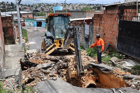 Seminf Executa Manutenção Em Redes De Drenagem Profunda No São José 2 E