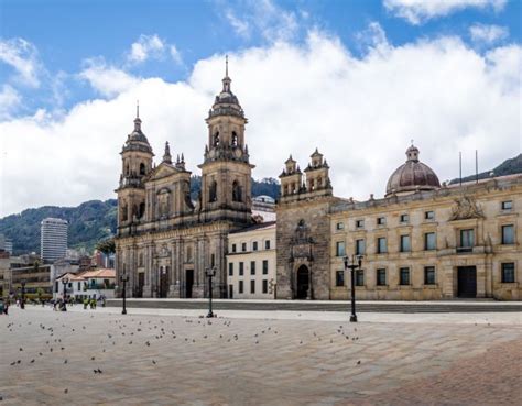 Lais Puzzle Bolivar Platz Und Kathedrale Bogota Kolumbien 40 Teile