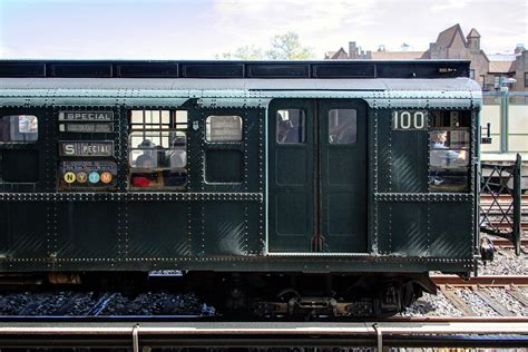 Us Ny Nyc Subway Parade Of Trains S Ind R R Cars Built