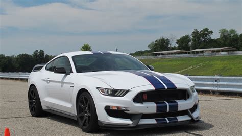 2016 Ford Shelby Gt350r Mustang First Ride Video