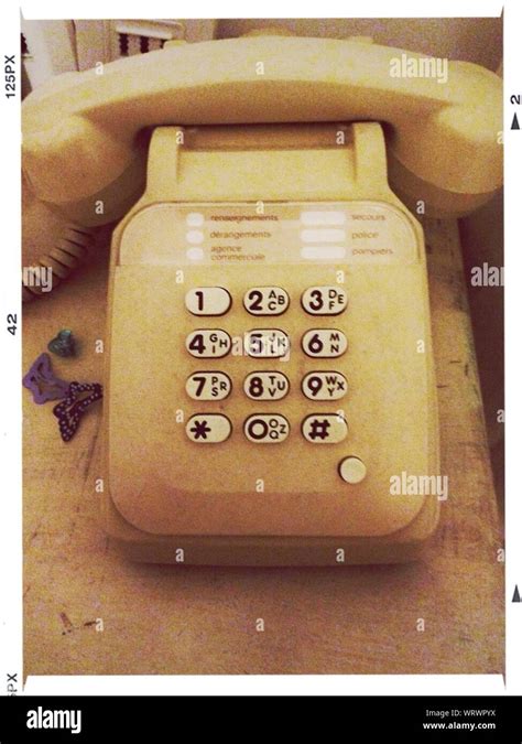 Telefon Antik Stockfotos Und Bilder Kaufen Alamy