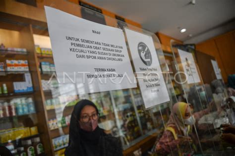 Sidak Obat Sirop Di Apotek Antara Foto