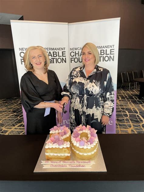 Caring Carey Binks Awarded Npcf Chairmans Medal Newcastle Weekly