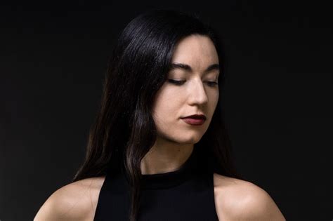 Premiere Belgian Techno Producer Eva Swan Unleashes Powerful