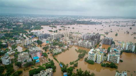 Heavy Rains Maroon 139 Villages In Western Maharashtra Thousands