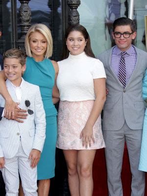 Kelly Ripa Family 2022