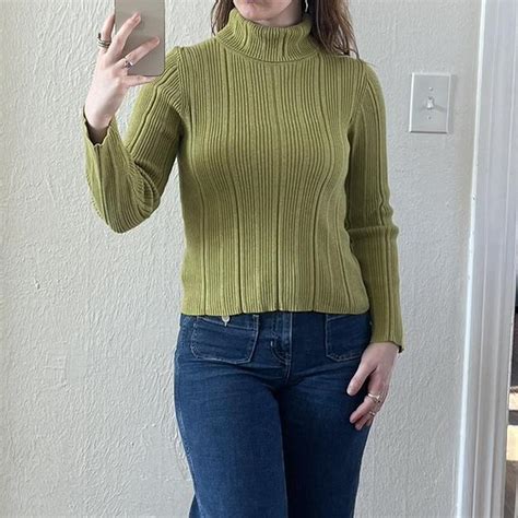 Liz Claiborne Women S Green Jumper Depop