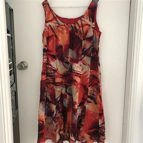 Beautiful red dress with side pockets Very art... - Depop