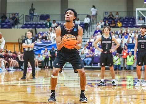 Mens Basketball Falls To Umhb At Ncaa Tournament Schreiner University