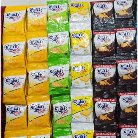 Jual Gery Saluut Salut Malkist Cokelat Coklat Kelapa Keju 1 Renceng 10