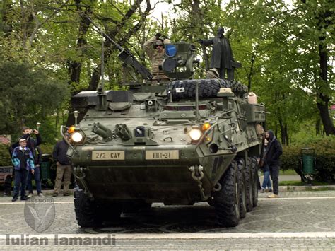 Fotoreportaj Stryker M1127 Reconnaissance Vehicle In Parcul Carol Resboiu