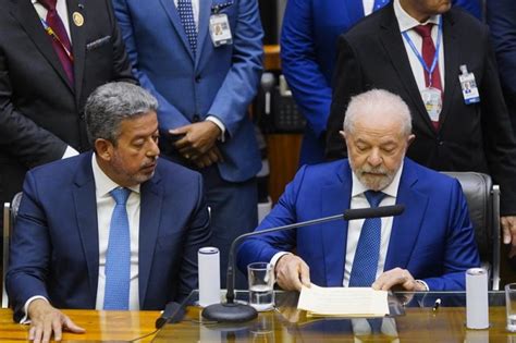 Lula Segue Bolsonaro E Entrega Ao Centr O Companhia Que Administra