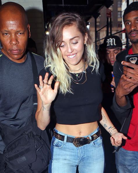 Miley Cyrus Candids In New York Hot Celebs Home