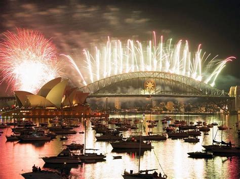 15 Best Places To Celebrate New Year S Eve Around The World New Year S Eve Around The World