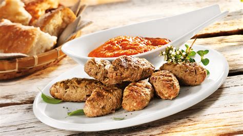 Cevapcici Mit Ajvar