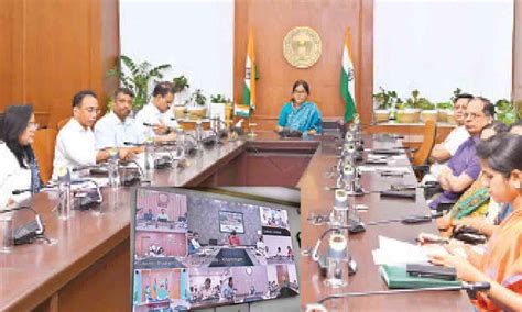 Hyderabad: Government to hand over school uniform stitching works to ...