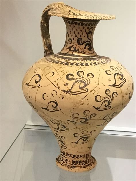 Delicate Minoan Pattern On Elegant Pottery 1600 Bc Knossos Hiracleon