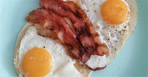 Huevos Estrellados Con Tocino 🍳🥓 Receta De Regina Hernandez Cookpad