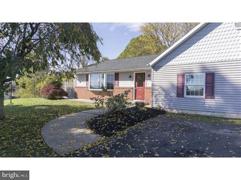 4137 Zionsville Rd, Zionsville, PA 18092 | MLS# 1000370989 | Redfin