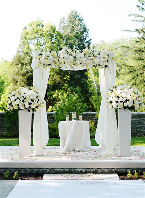 16 All White Wedding Ideas Inspired By This