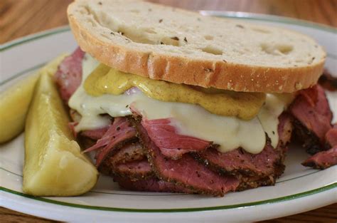 New York pastrami cos è il pastrami e dove mangiarlo a New York