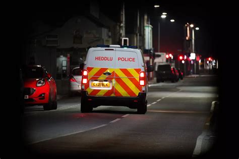 Gallery Multiple Police Units Swoop In On Rhyl Property Which Closed