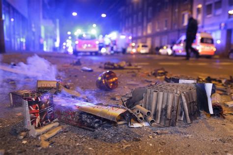 B Llerverbot An Silvester Feuerwerksverkauf In Vollem Gange