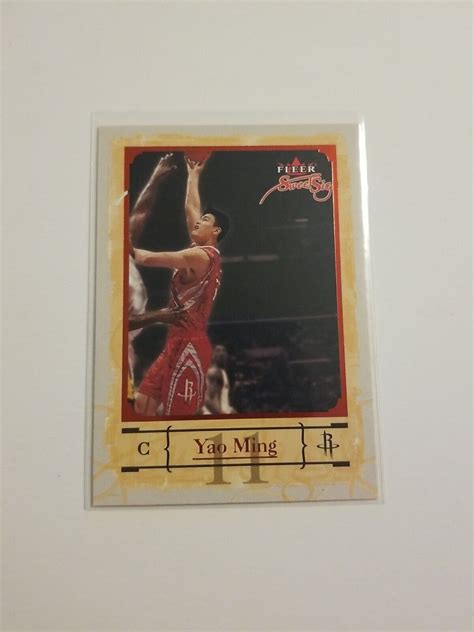 Yao Ming 2004 05 Fleer Sweet Sigs 51 Houston Rockets Basketball Card