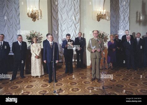 Nicolae And Elena Ceausescu Fotos Und Bildmaterial In Hoher Aufl Sung