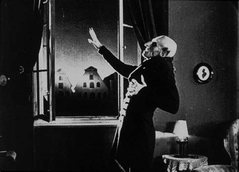 Understanding the Groundbreakingly Gothic 'Nosferatu'