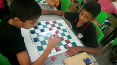 Jogos De Tabuleiro Damas Aula Diferente Sala De Aula Pedagógico