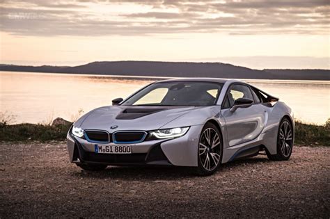 Nuestra experiencia con los faros láser del BMW i8 de noche Blog de BMW