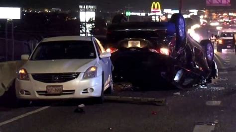 Police Drunk Driver Slams Into Two Cars On Side Of U S 281 Woai