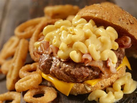 Try These Unconventional Macaroni And Cheese Dishes Around The US ...