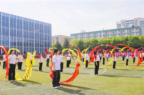 组图 西安培华学院第十九届田径运动会开幕式强势来袭 西安培华学院 首家走向百年的民办大学