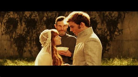 Annie Cresta And Finnick Odair Wedding