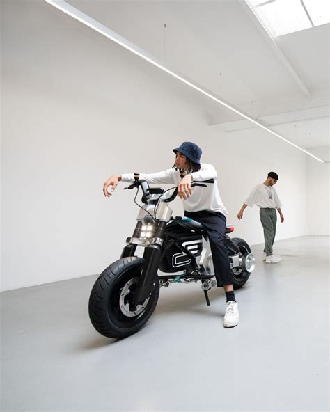 Bmw Motorrad Concept Ce Electric Scooter Set A Paul Tan S