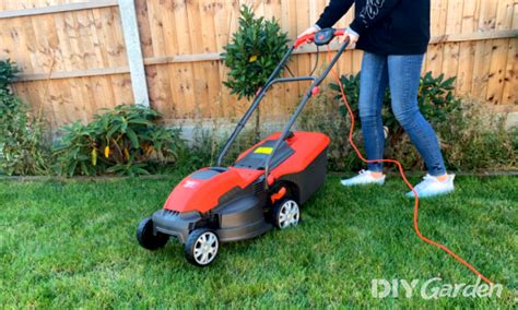 7 Best Lawn Mowers For Small Gardens 2025 Review Uk