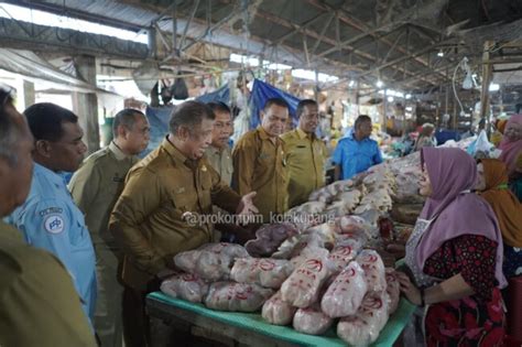 Sidak Pasar PJ Wali Kota Kupang Pantau Harga Komoditas Utama